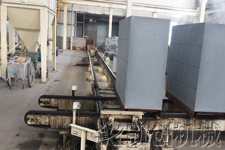 甘肃酒泉加气块设备生产现场