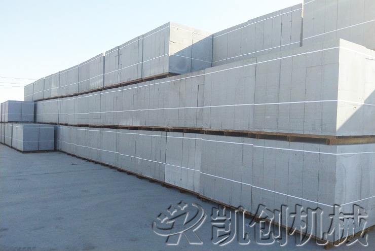 河南新郑加气混凝土设备生产现场