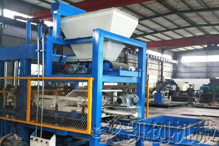 山西免烧砖机生产现场