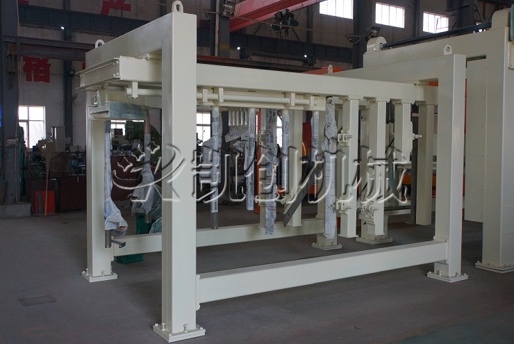 加气混凝土核心设备--空翻切割机备货