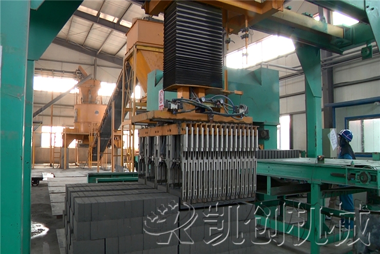 吉林白城年产1.2亿块粉煤灰蒸养砖生产线