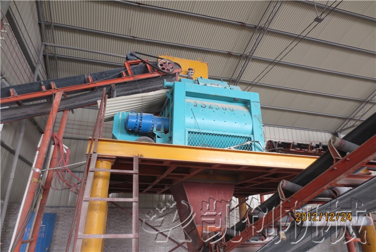 陕西宝鸡年产4000万蒸压粉煤灰砖生产线