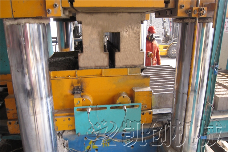 河北石家庄年产3500万灰砂蒸养砖生产线