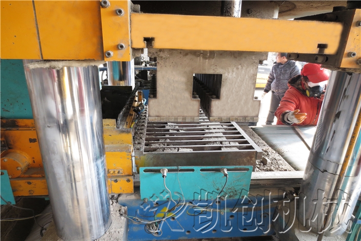 山西大同5000万粉煤灰蒸压砖生产线  