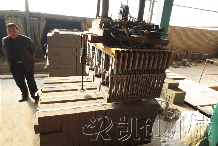 四川成都4000万蒸压灰砂砖生产线