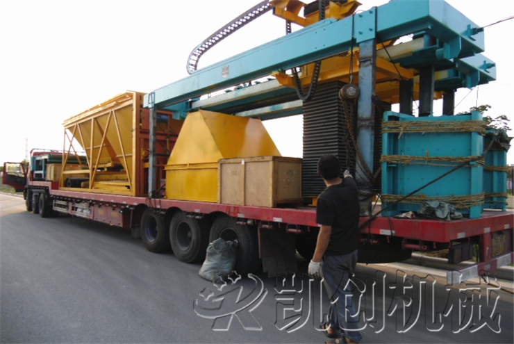 山西粉煤灰蒸压砖生产线设备发货现场