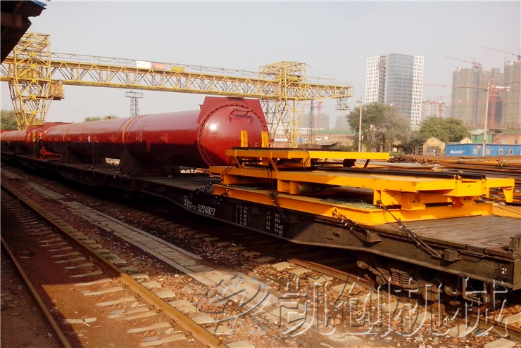 发往俄罗斯蒸压砖生产线大件设备陆运