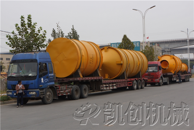 发往哈萨克斯坦砖机设备发货现场