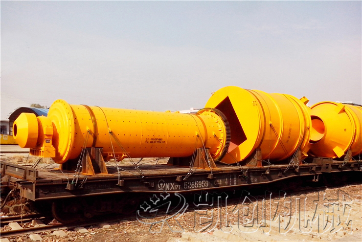 发往俄罗斯蒸压砖生产线大件设备陆运（三）