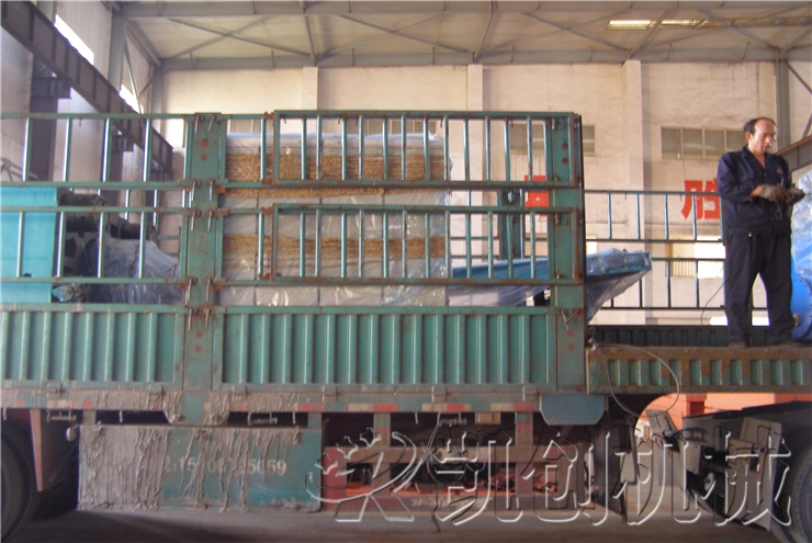 山西大同粉煤灰蒸压砖生产线辅机发货现场