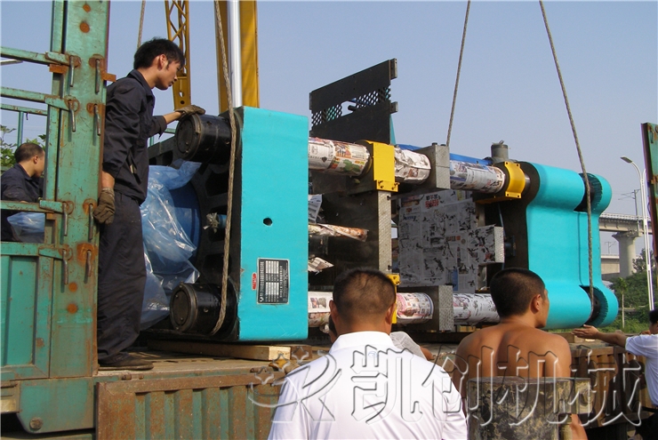 湖南安化KCZ850液压砖机发货现场