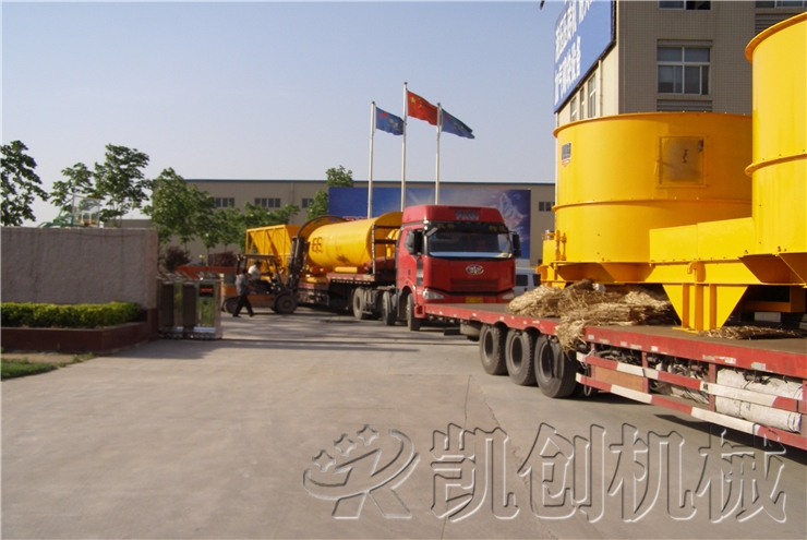 四川成都蒸压砖设备辅机设备发货现场