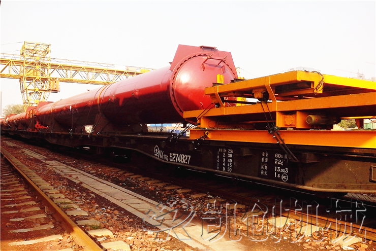 蒸压釜-发往俄罗斯蒸压砖生产线大件设备陆运