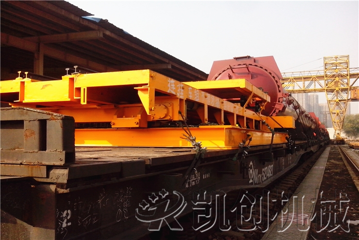 摆渡车-发往俄罗斯蒸压砖生产线大件设备陆运