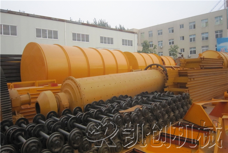 发往俄罗斯砖机设备发货现场