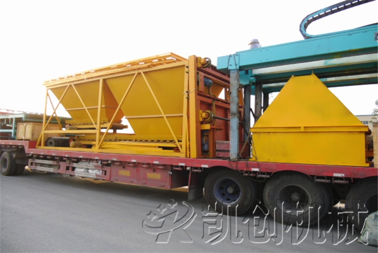 山西粉煤灰蒸压砖生产线设备发货现场